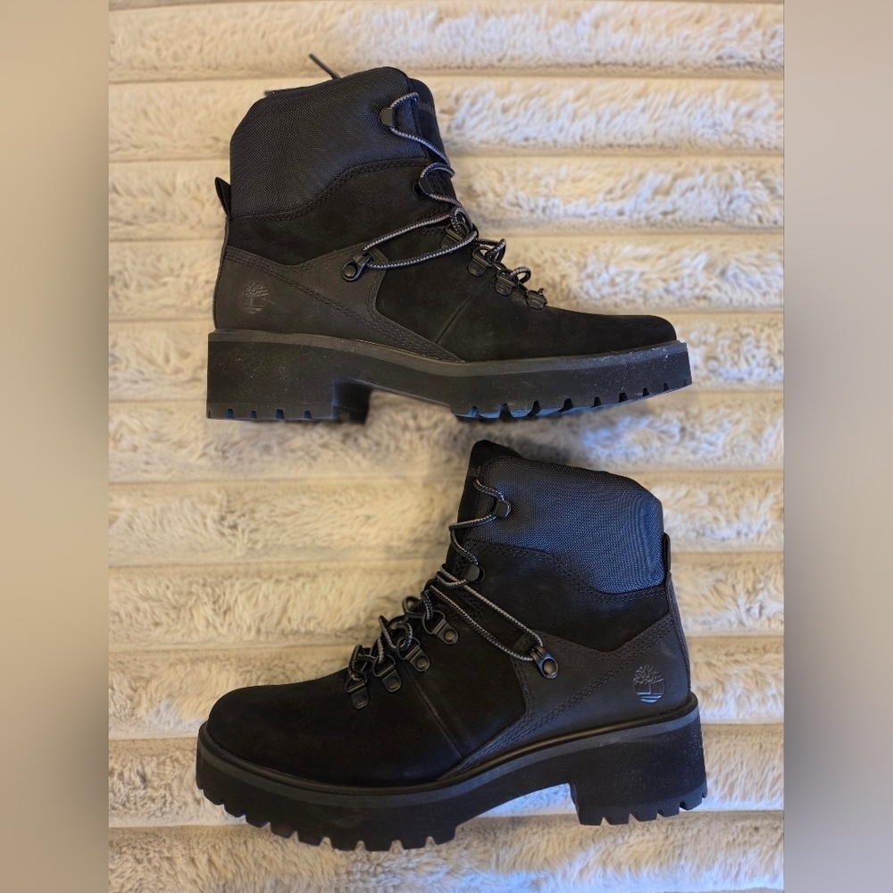 TIMBERLAND Women's Carnaby Boots